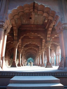 Picture showing one of the elaborate arches within the red fort.