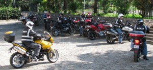 Picture of some of the motorcyclists out for their run for the day. Bertha stands in the top left - the dirty bike!