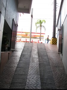 Picture of the ramp which leads to take-off for the Pizza hut over the road.